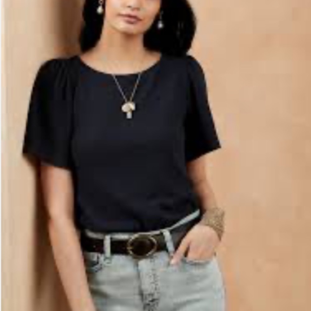 Banana Republic | Textured Top in Navy